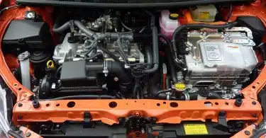 car engine, prius c, motor